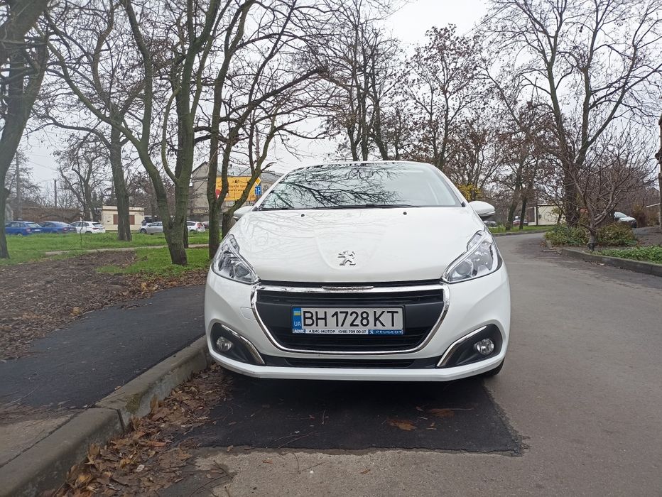 Peugeot 208 2020 року