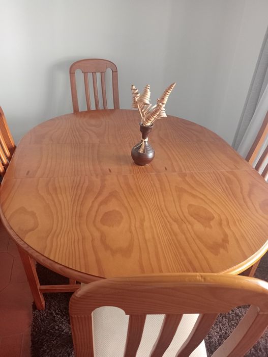 Mesa pinho mel em excelente estado