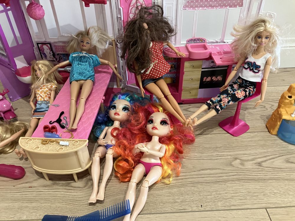 Barbie mix - dom, lekarz , basen dla zwierzat i sklep