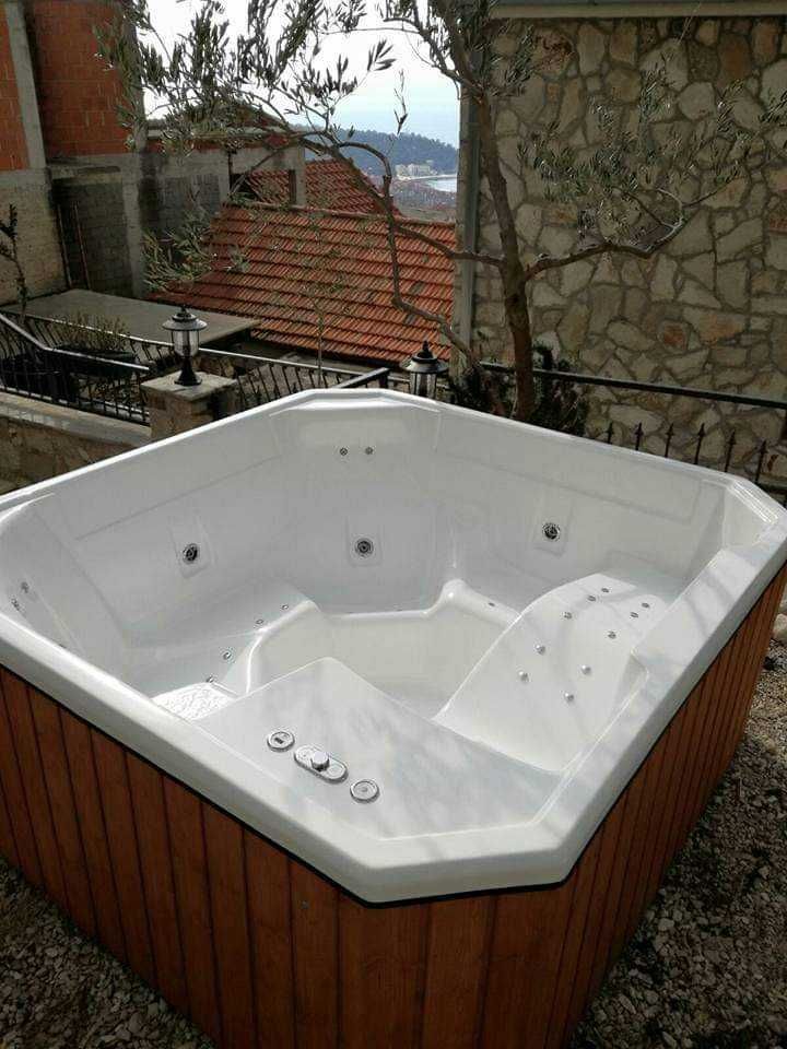 Jacuzzi wolnostojące ogrodowe hydromasaż hot tube