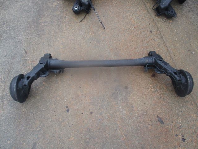 Eixo EIX466 OPEL CORSA B 1998 1.2 I 0P TRÁS CUBOS COMPLETO