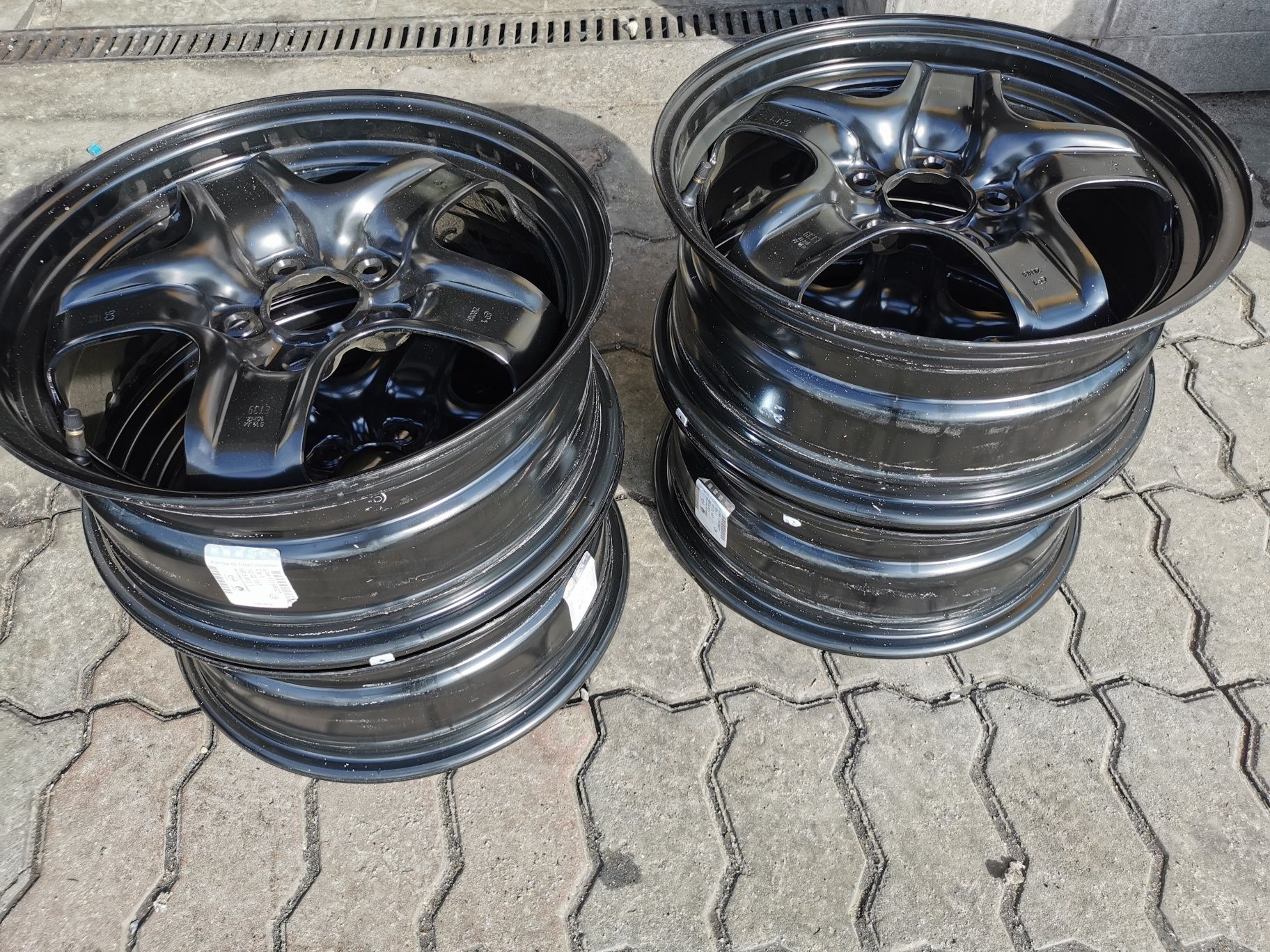 NOWE oryginalne felgi stalowe Opel 61/2 Jx 16H2 5x110