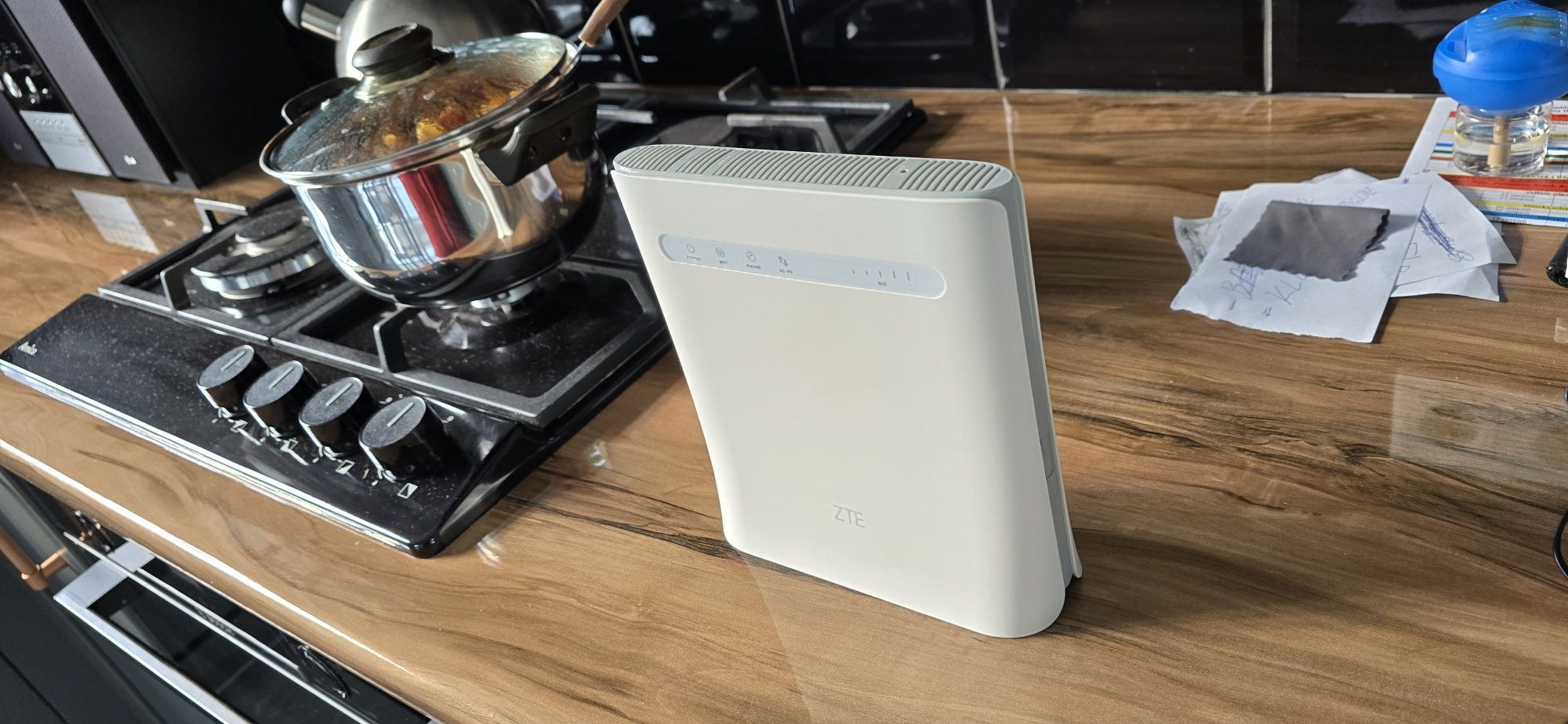 Router ZTE MF 286R w super stanie jak nowy !!!