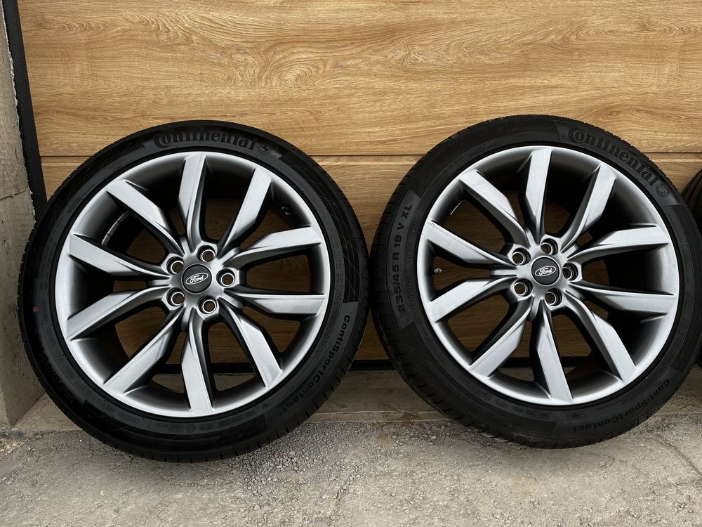 Felgi 19 5x108 Ford Kuga ST Edge Suv 4x4 *TPMS *Opony