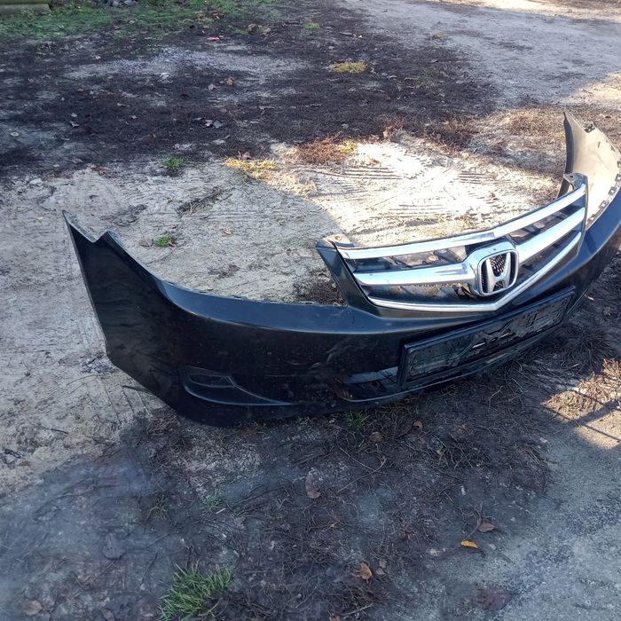 Бампер передний хонда аккорд 2006-2007г