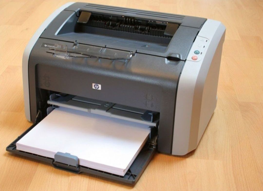 Лазерний принтер hp 1010
Печатает очень хорошо(см.фото тестовой страни