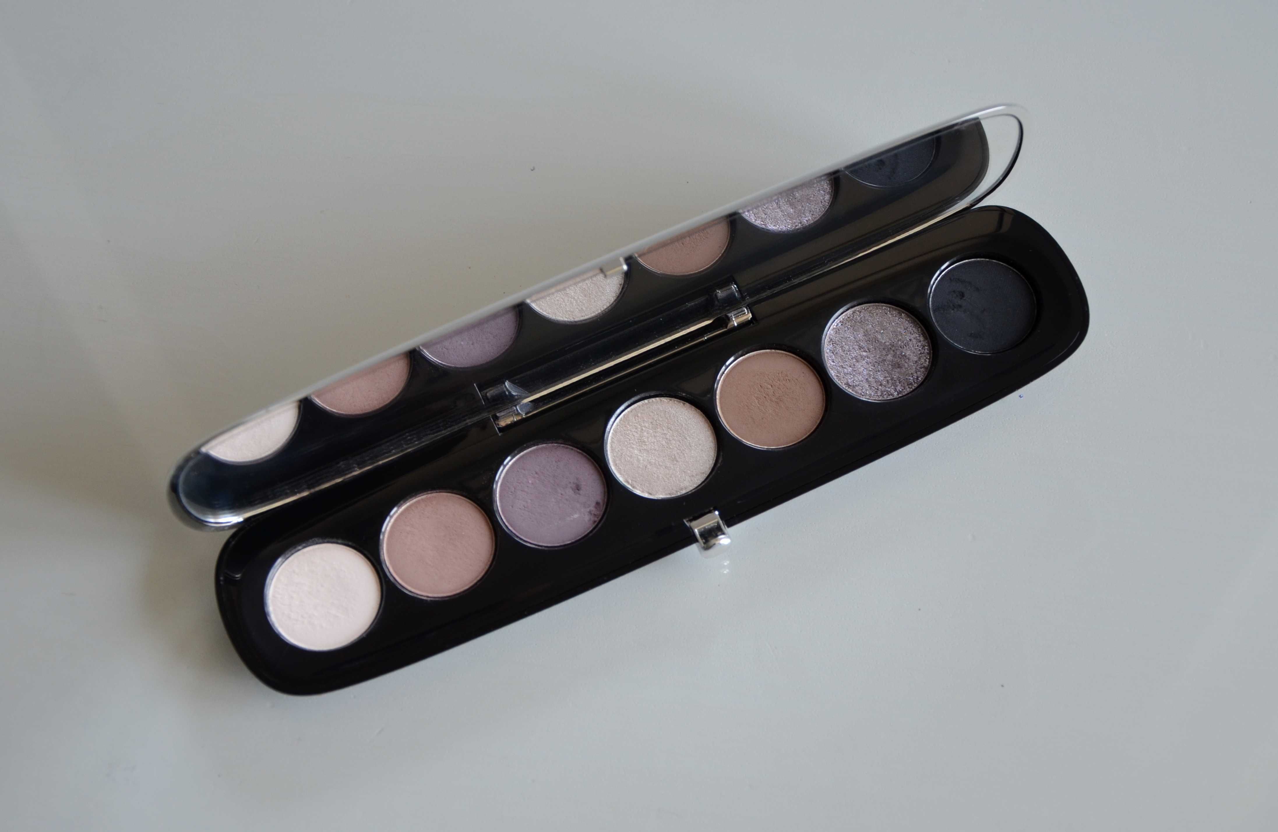 Marc Jacobs Eye-Conic Eyeshadow Palette 820 Steeletto paleta cieni