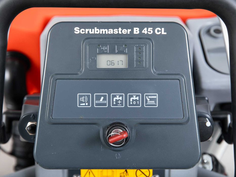 Szorowarka Hako Scrubmaster B45 CL  NOWE BATERIE 2018r 617h 12000netto