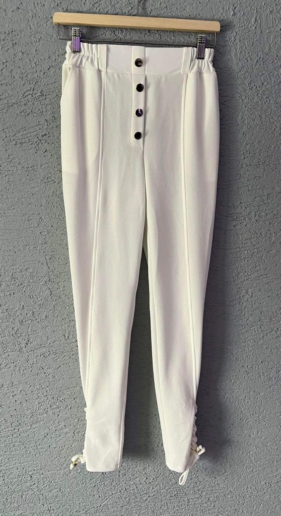 Białe spodnie La Vie rozmiar 38