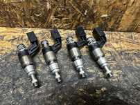 Форсунка 1.4 1.8 2.0 TSI Skoda Touran Passat Golf Octavia 03C906036J