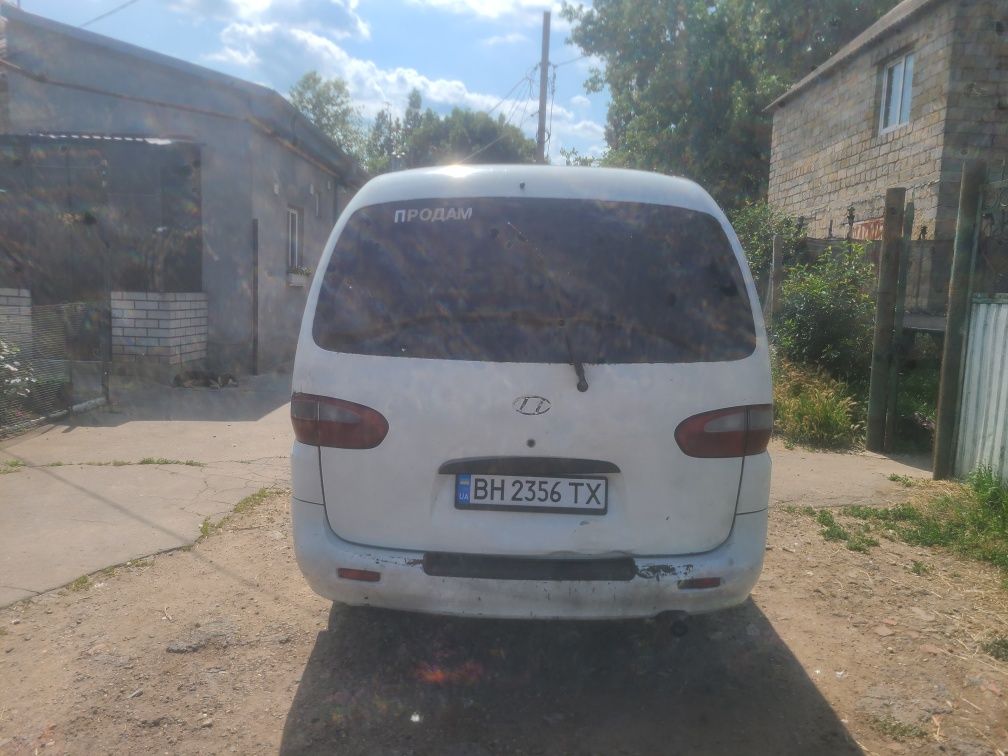 Hondai H1 2.5 турбо дизель