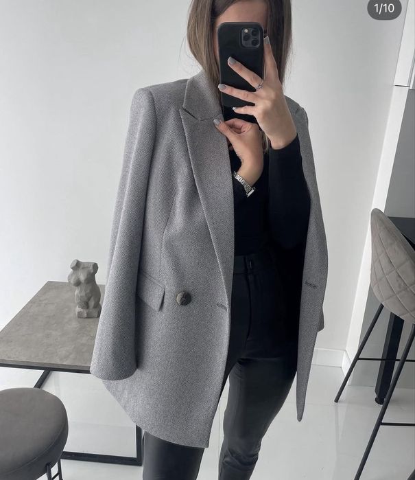 Піджак.  VLORIA.   SM.