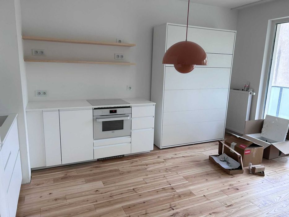 Deska podłogowa dębowa/jesionowa- lita/warstwowa