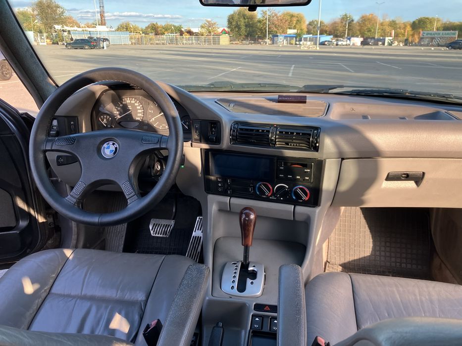 BMW E34 240D автомат