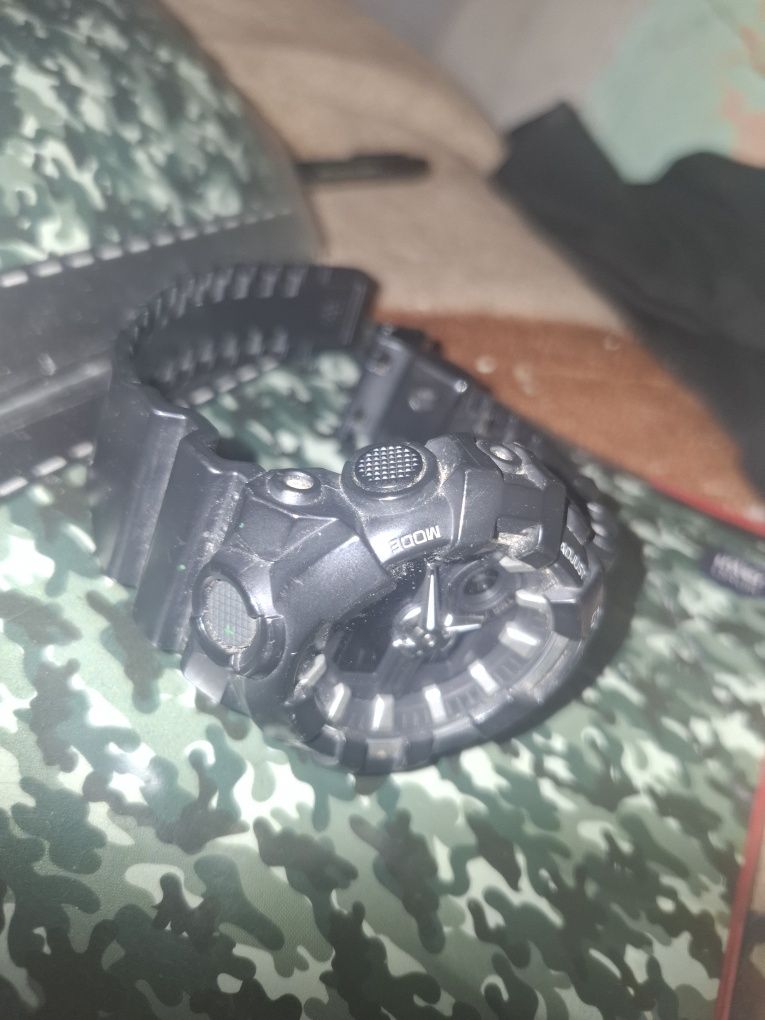 Zegarek g-shoc Casio 
1
2
Casio G-Shock G-Squad Gbd-800-