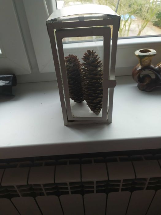 Lampion biały z szybkami otwierany