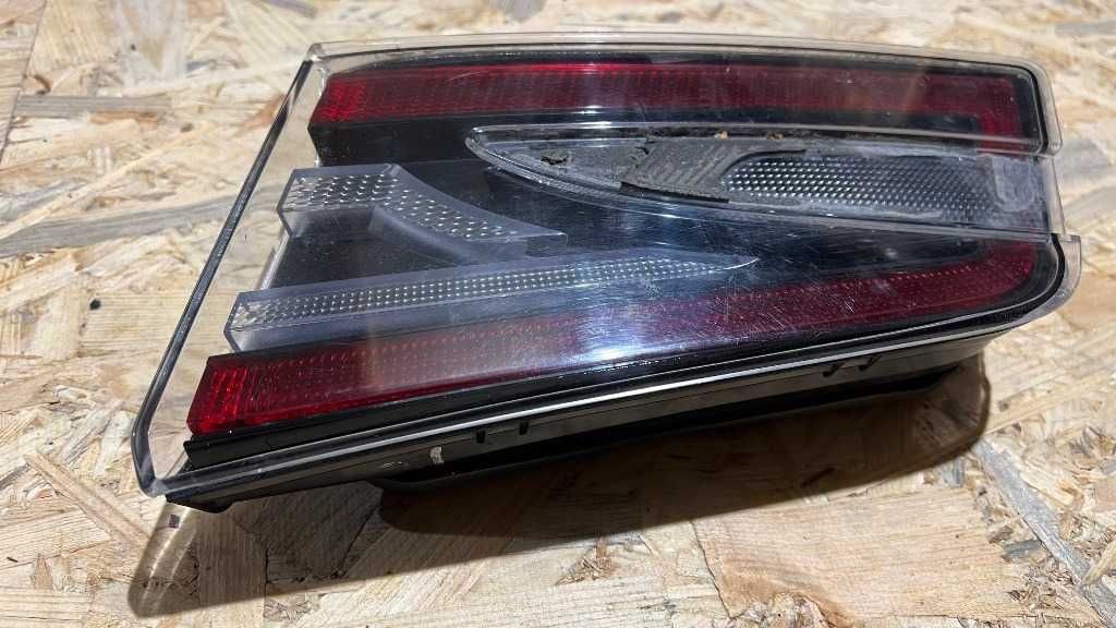 Tesla Model S задні фонарі фари рест дорест plaid