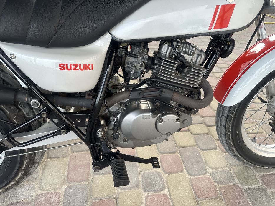 Suzuki van van 200