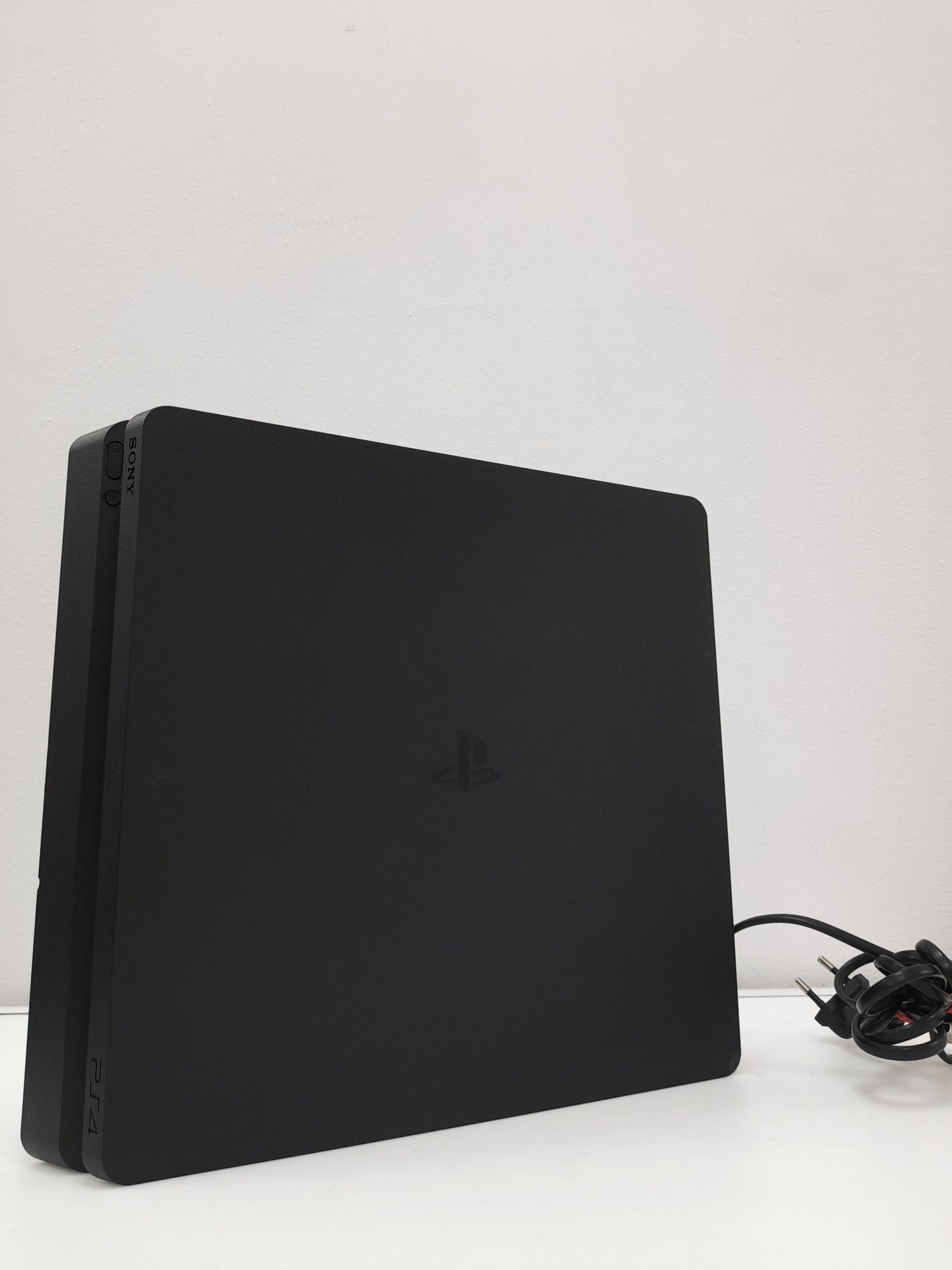 Sony Playstation 4 SLIM 1TB