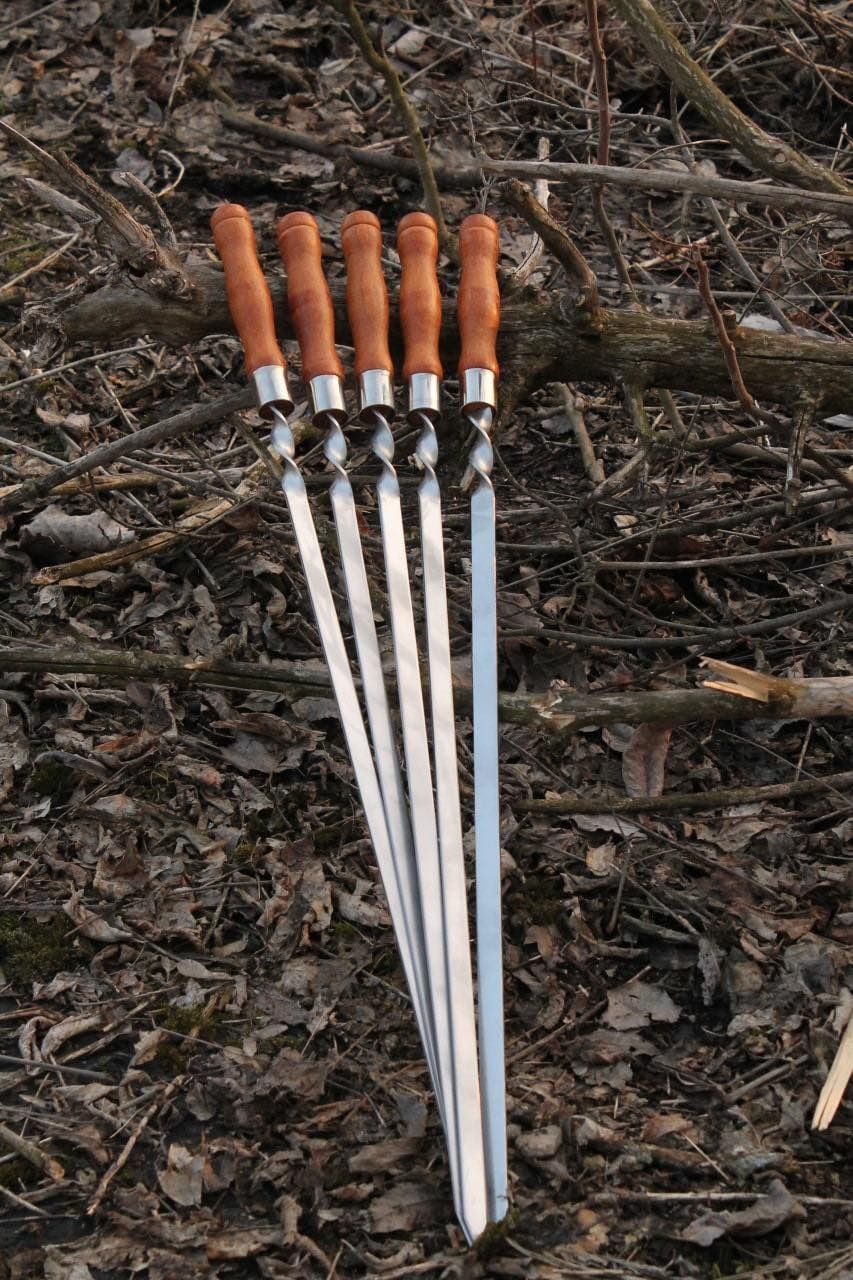 Шампура жосткие, с деревянными ручками