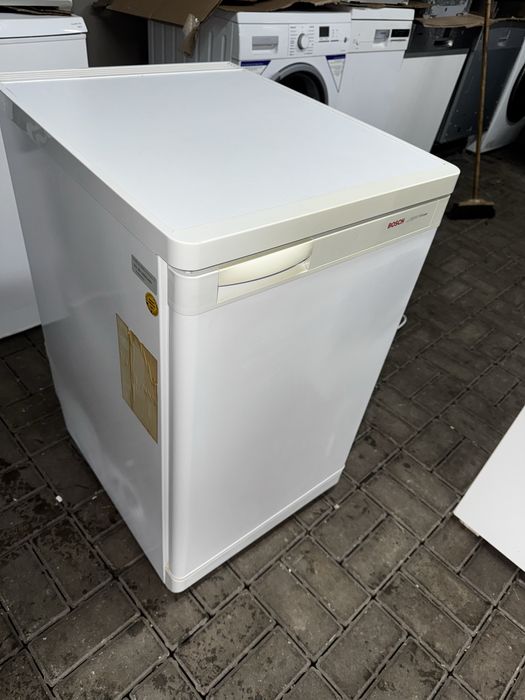 Lodówka z Zamrażalnikiem firmy Bosch model ktl14441/01 a + 85 cm wys