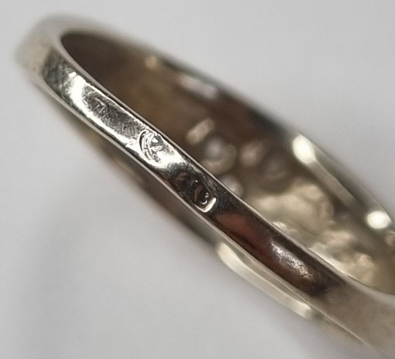 Złoty pierścionek z cyrkoniami złoto 585