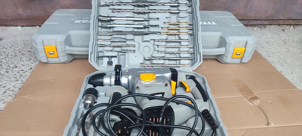 Потужний перфоратор 1500 ватт TITAN з Англії