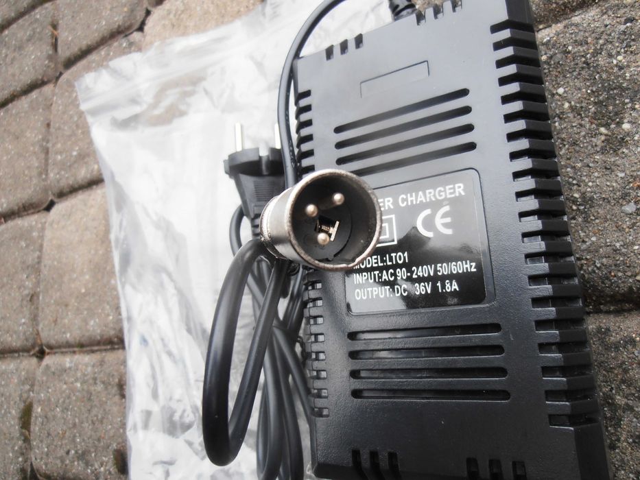 Ładowarka do hulajnogi Viron 36V