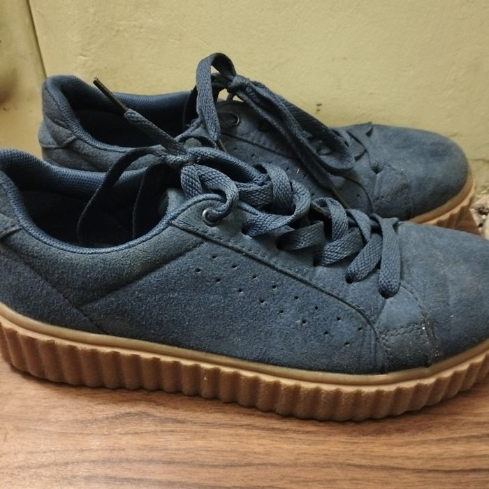 Красовки жіночі  39р. 25.3см.