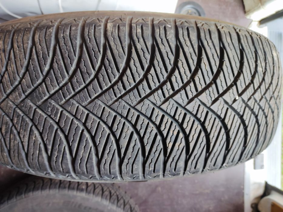 Opony całoroczne, zimowe Goodride allseason z401, 2 szt 215/65/16 2024