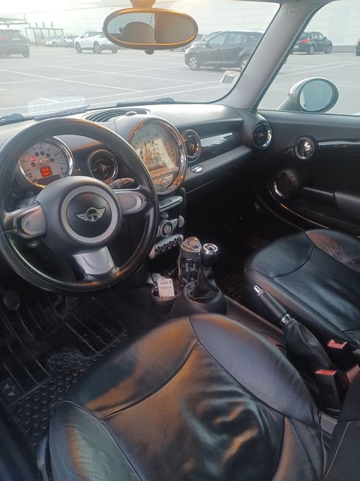 Mini One D econômico e confortável