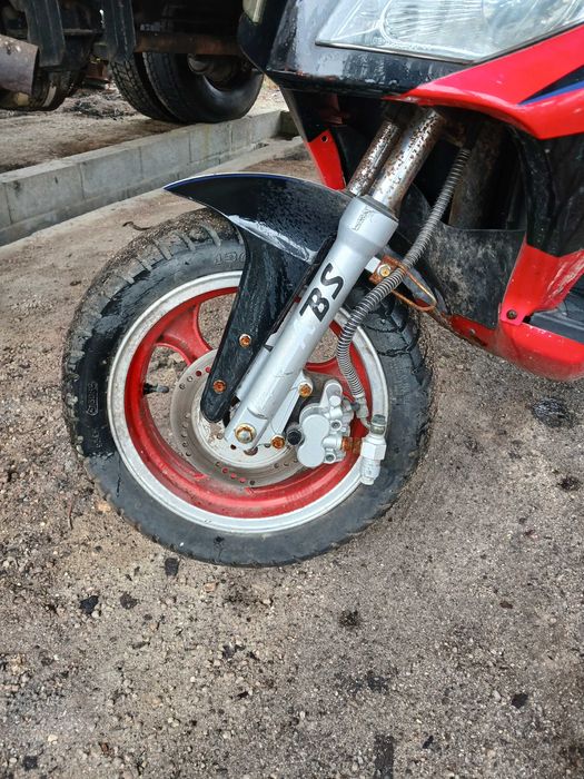 Vendo scoter para peças