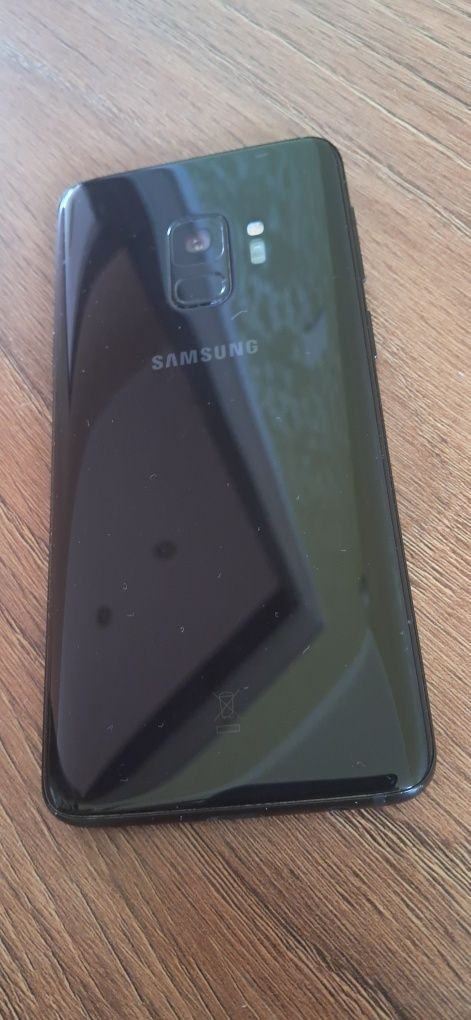 Продам телефон Samsung S9