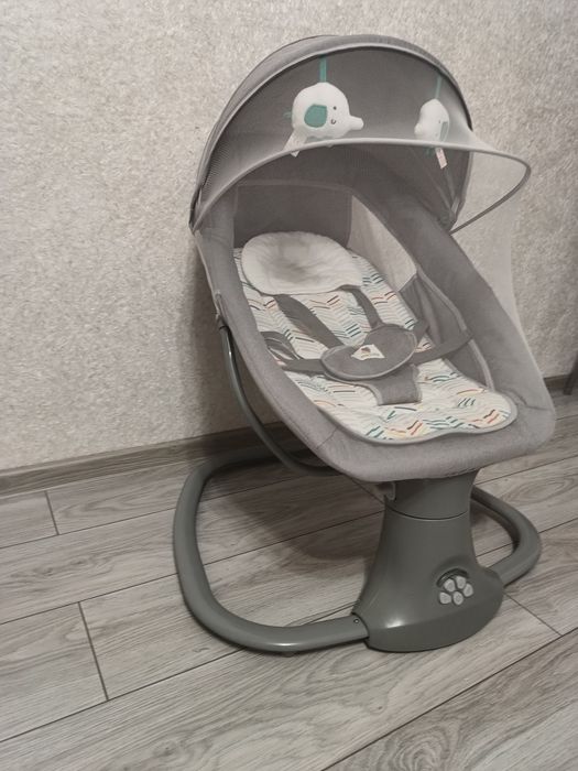 Заколисувальний  дитячий шезлонг-гойдалка Mastela