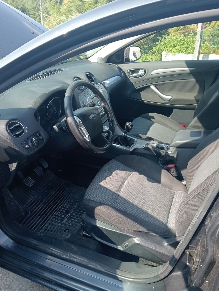 Forde Mondeo  1,8