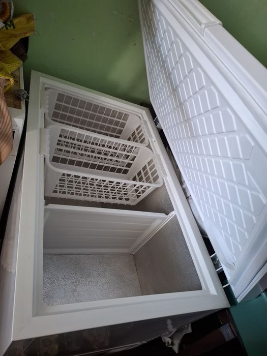 Продам морозильну камеру