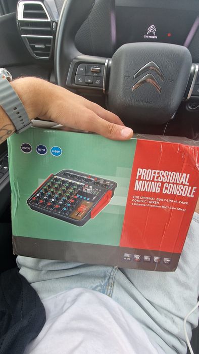 Professional mixing console