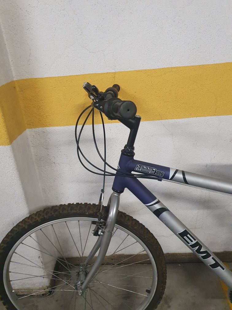Bicicleta  EMT Pro-XR600