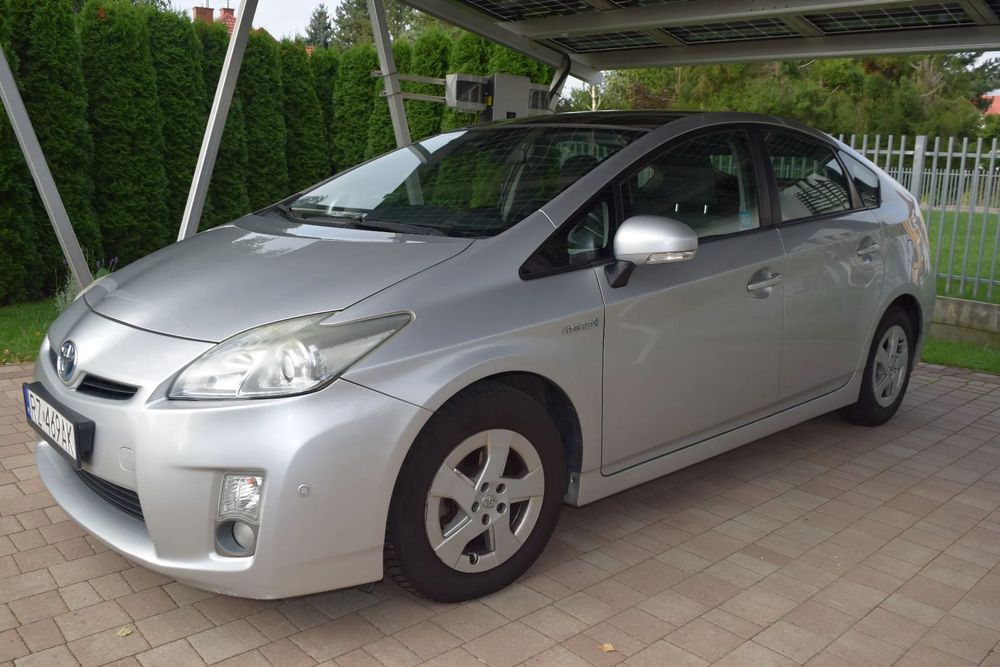 Toyota Prius bezwypadkowy,drugi właściciel,szyber z solar dach, nie Taxi,nigdy gaz