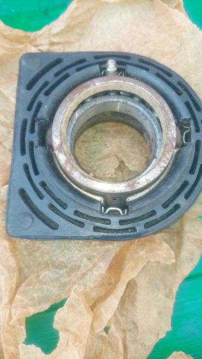 Опора карданного валу з підшипником у зборі (підвісний)