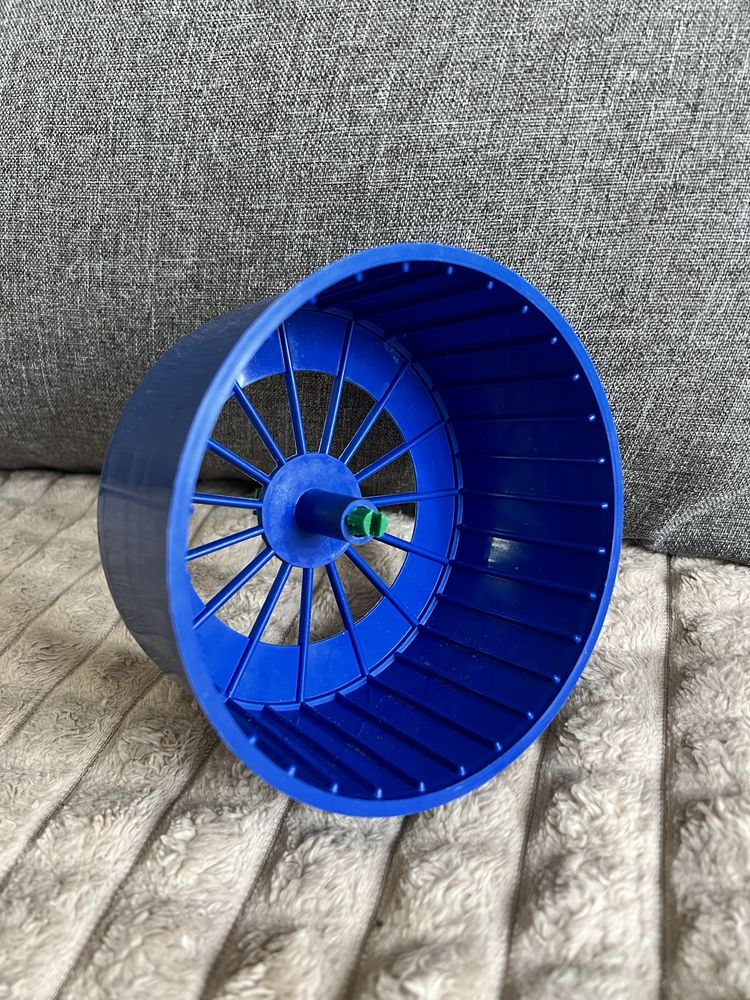 Пластиковое колесо для хомяка