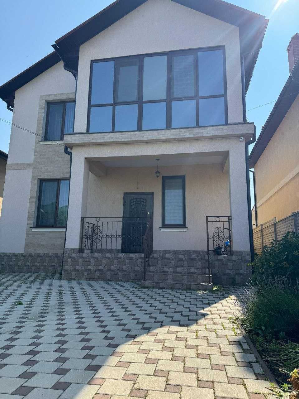 Продам хозяйский новый дом в  Червоного Хутора!