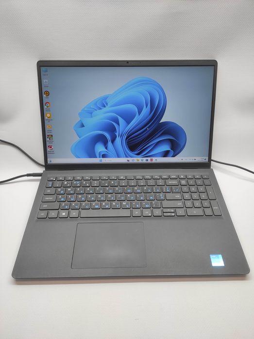 Офісний ноутбук Dell Inspiron 3511+SSD 256Gb+RAM 8 Gb