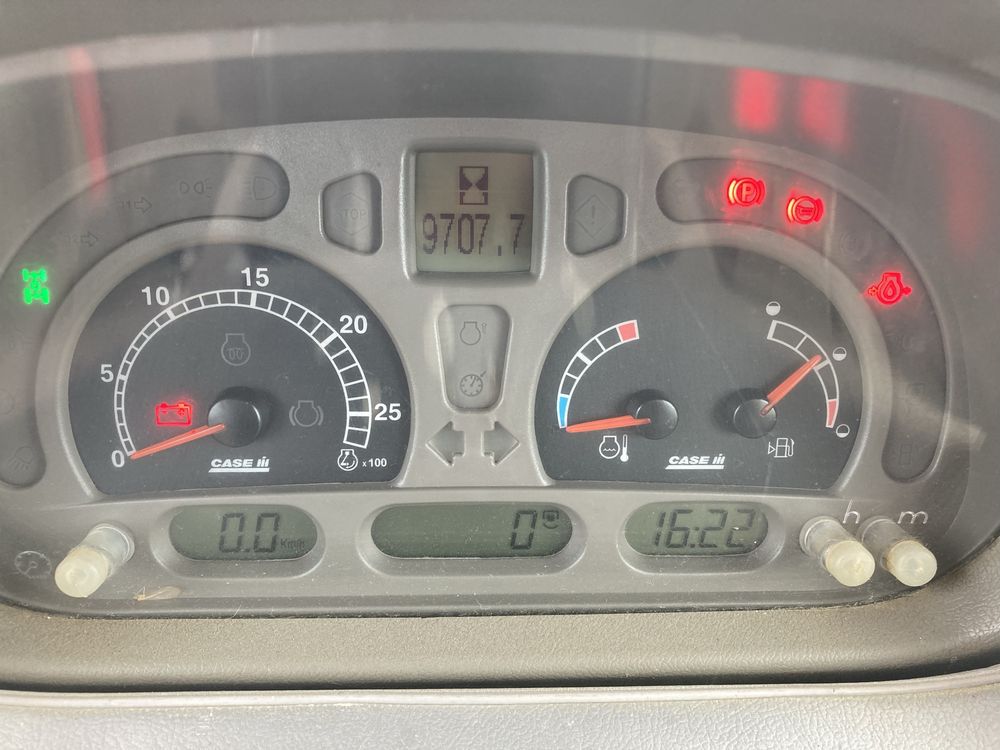 Case MXU135 z Turem