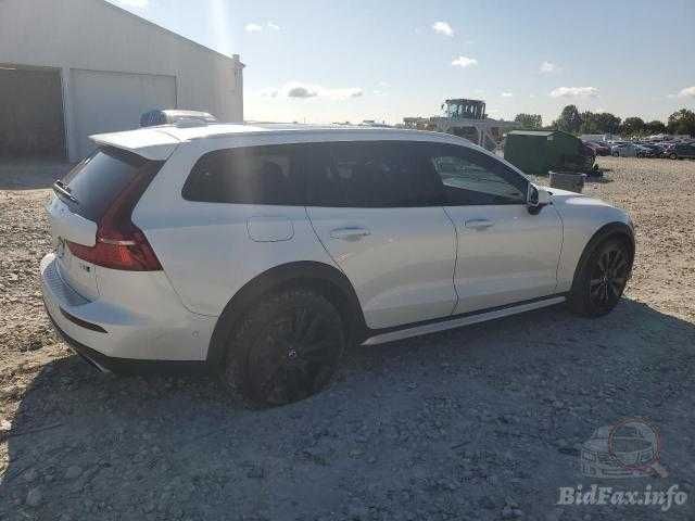 Бампер Volvo V60 запчастини вольво в60 запчасти