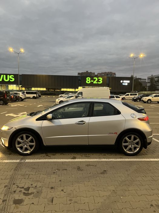 Honda Civic 5d 1,8 Robot
