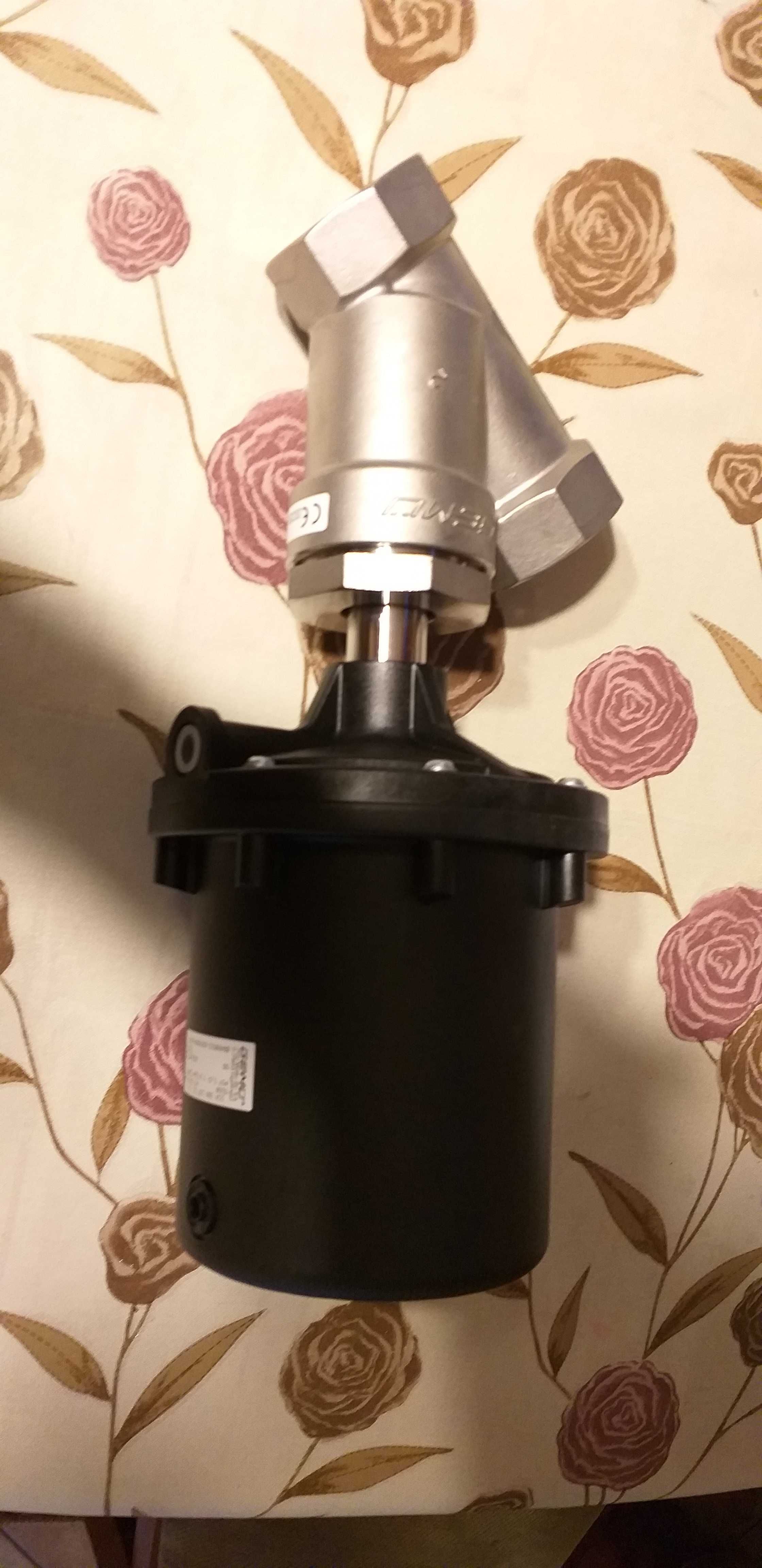 Zawór skośny GEMÜ DN25