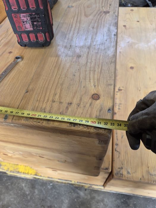 Caixas grandes em madeira