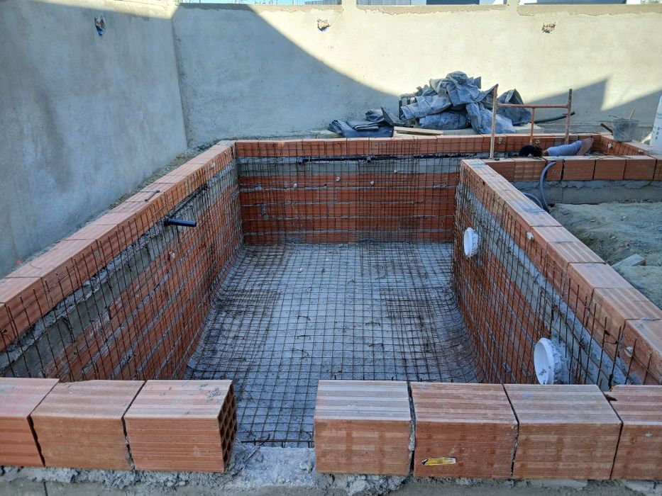 Fazemos piscinas , e ovenarias de piscinas, empreitadas