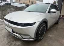 Hyundai Ioniq 5  2023p